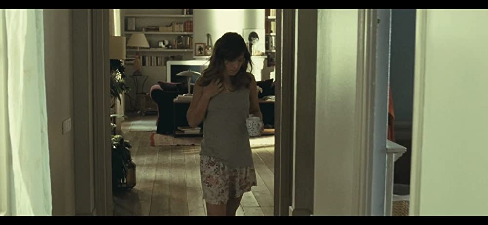 スリーピング タイト 白肌の美女の異常な夜の画像