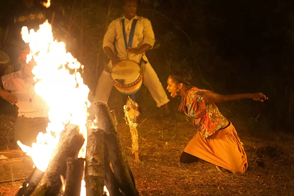 「ジェサベル」Amber Stevens Westの画像