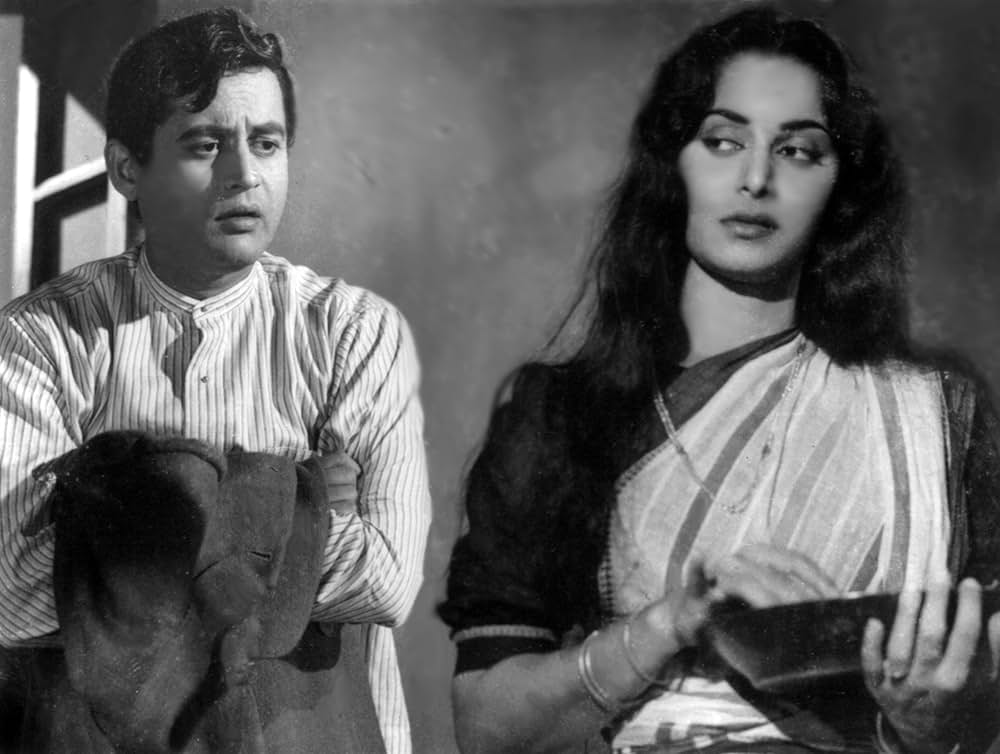 旦那様と奥様と召使いの画像