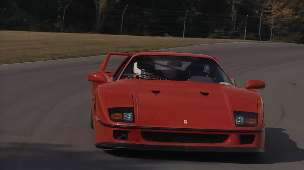 ハイパーカー: 頂点に立つ車の画像