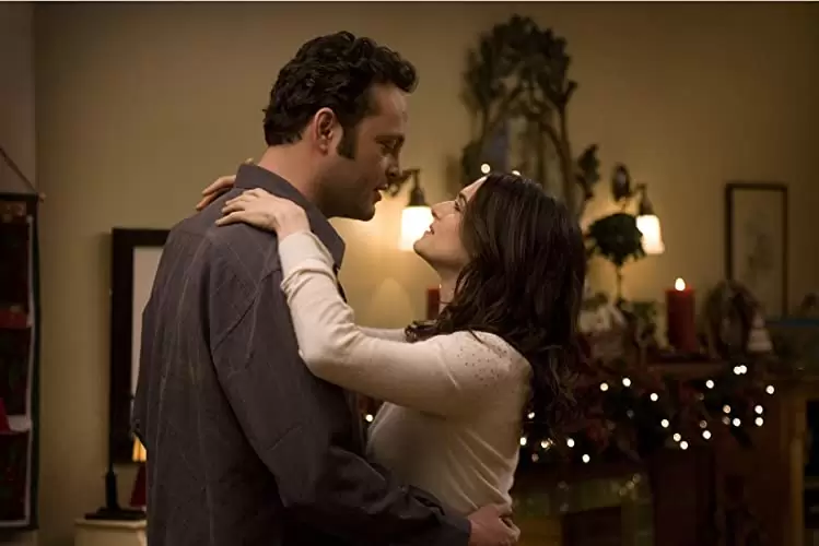 「ブラザーサンタ」ビンス・ボーン & レイチェル・ワイズの画像