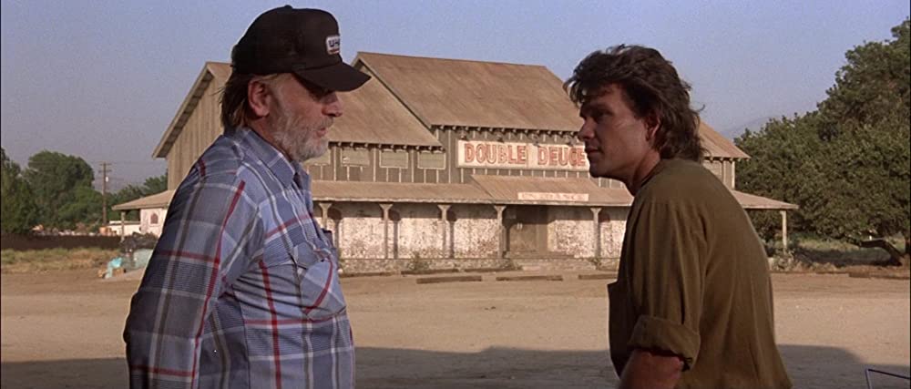 ロードハウス／孤独の街の画像