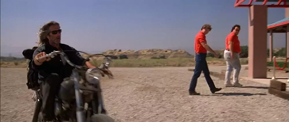 「ロードハウス／孤独の街」サム・エリオット & Travis McKennaの画像