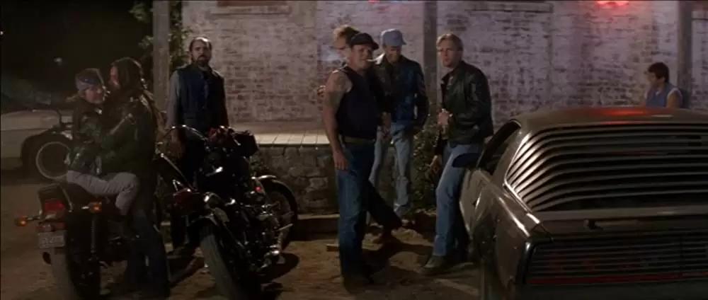 「ロードハウス／孤独の街」の画像