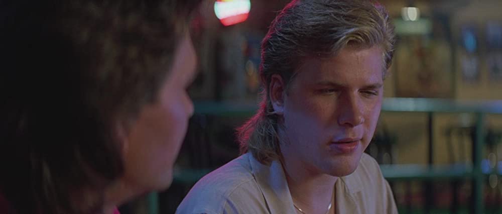 ロードハウス／孤独の街の画像