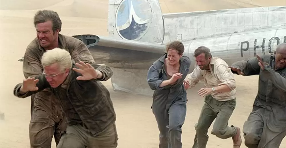 「フライト・オブ・フェニックス」デニス・クエイド & ジョバンニ・リビシ & ミランダ・オットー & スティッキー・フィンガーズ & タイリース・ギブソンの画像