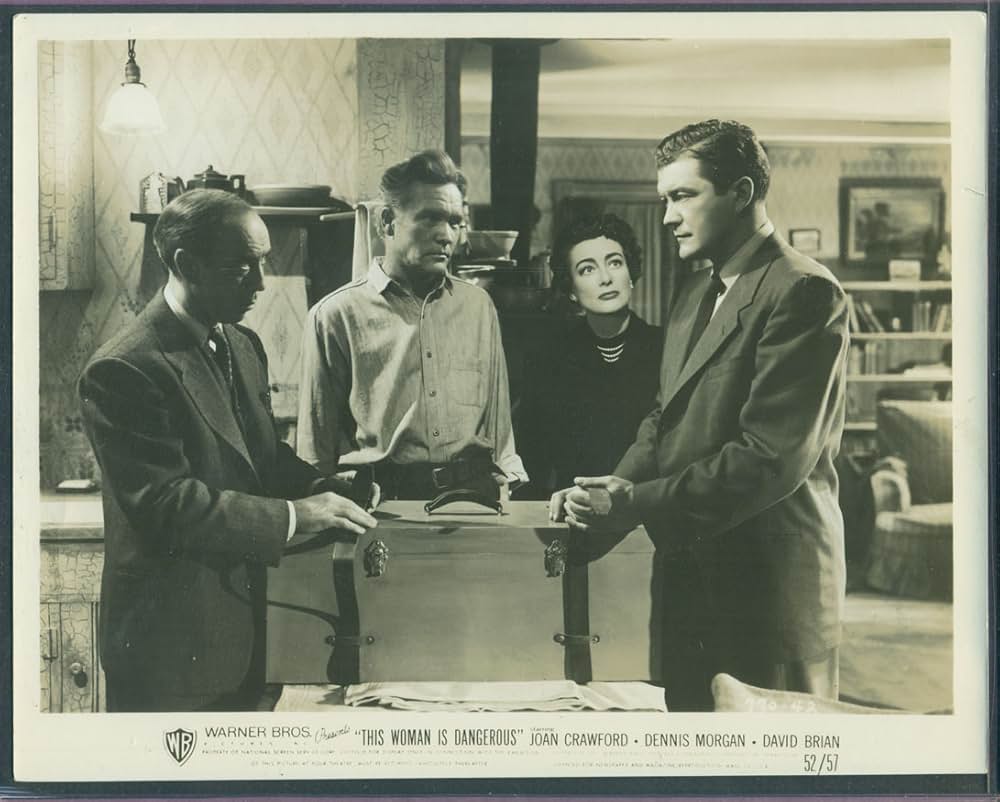 This Woman Is Dangerous（原題）の写真