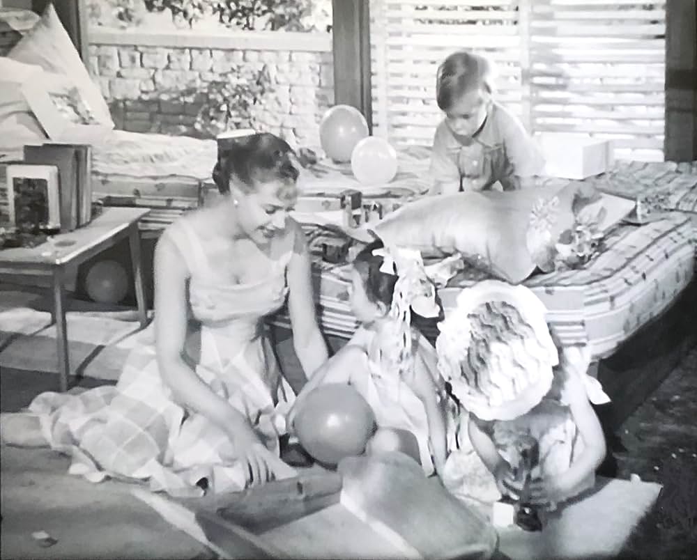 Lady Godiva Rides Again（原題）の画像