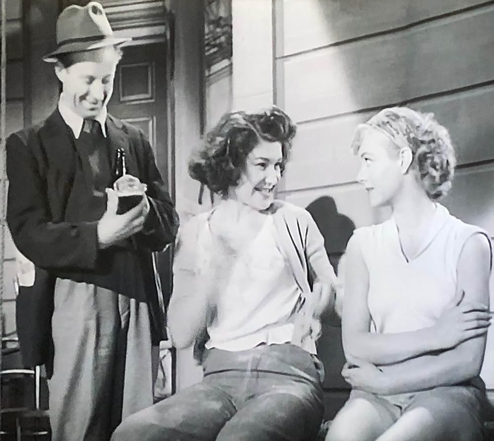 Lady Godiva Rides Again（原題）の写真