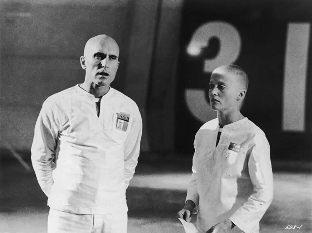 「THX-1138」ロバート・デュバル & Maggie McOmieの画像