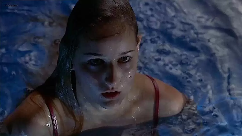 「グラスハウス」リーリー・ソビエスキーの画像