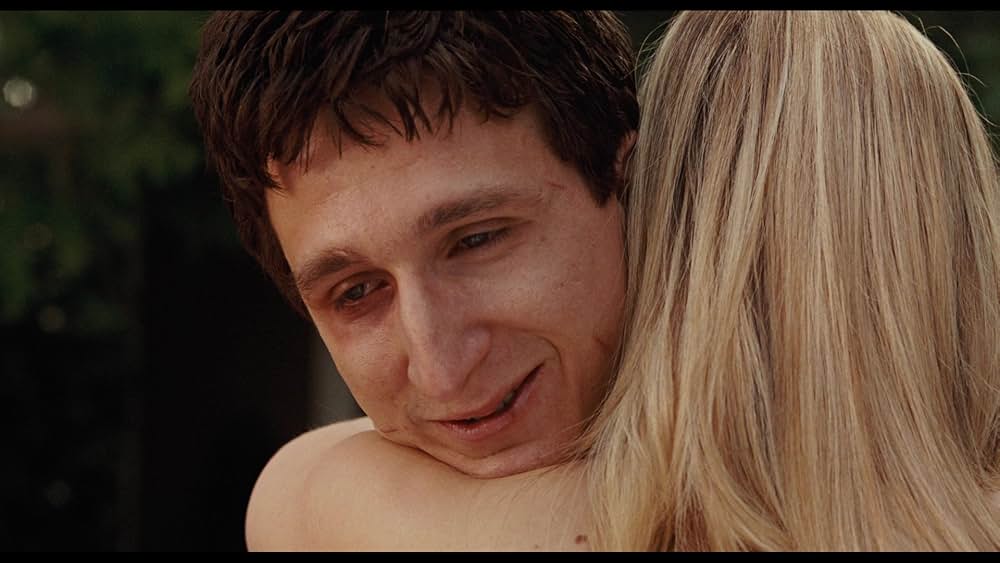 愛しのべス・クーパーの画像