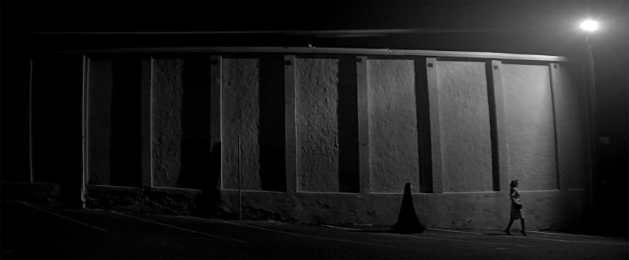 ザ・ヴァンパイア 残酷な牙を持つ少女の画像