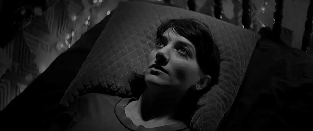 「ザ・ヴァンパイア 残酷な牙を持つ少女」シェイラ・バンドの画像