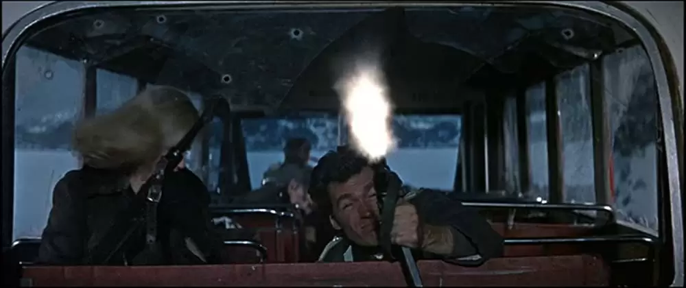 荒鷲の要塞の画像