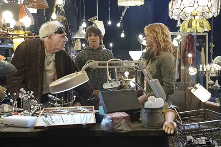 「ザ・ホール」ブルース・ダーン & クリス・マッソグリア & ヘイリー・ベネットの画像