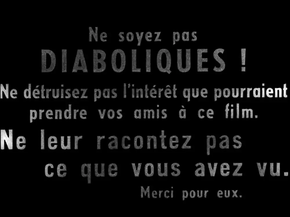 悪魔のような女の画像