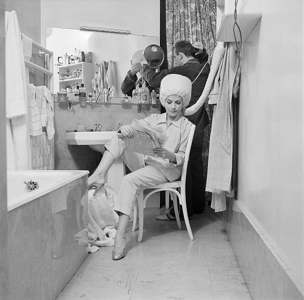 悪魔のような女の画像