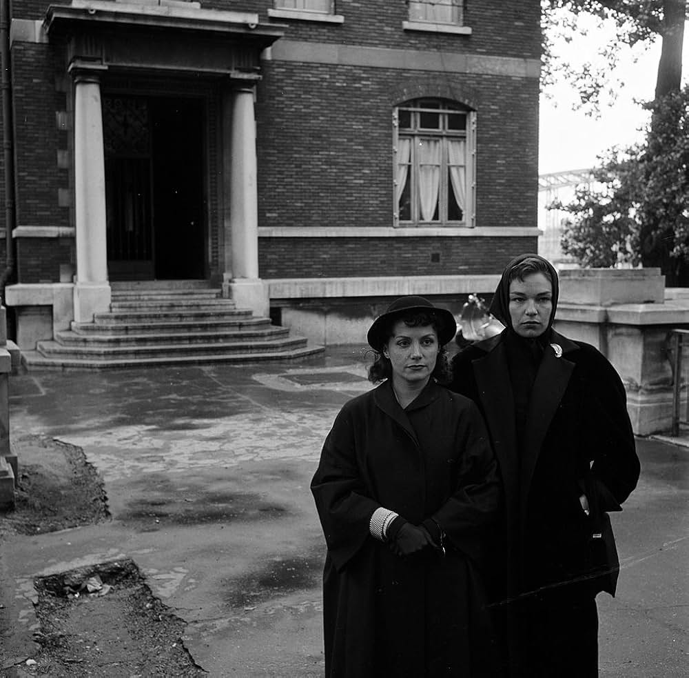 悪魔のような女の画像