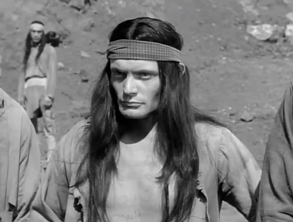 虐殺の砂漠の画像