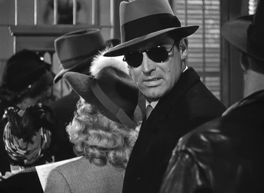 毒薬と老嬢の画像