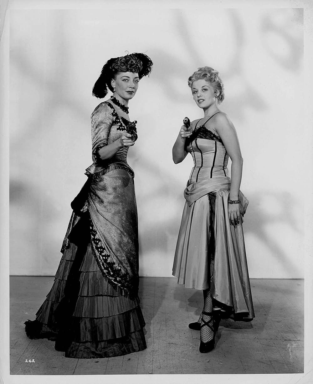 アウトローの女の画像