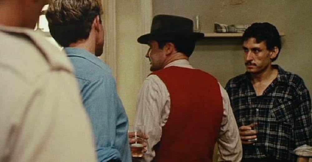 Sunday Too Far Away（原題）の画像