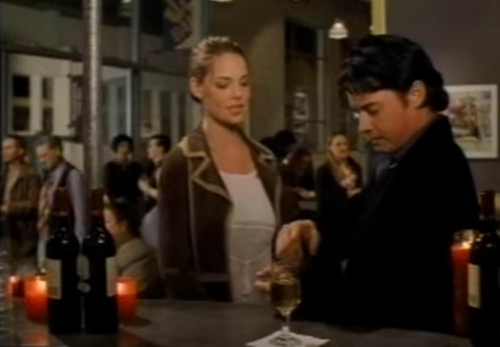 キャサリン・ハイグルの 血まみれのドレスの画像