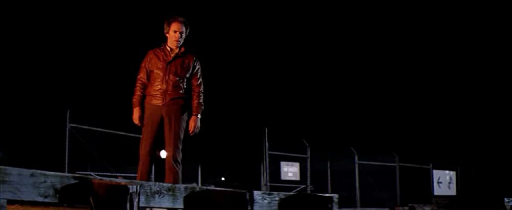 ダーティハリー4の画像