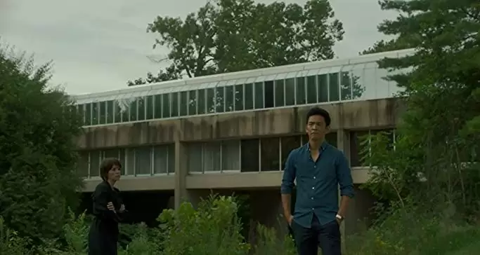 「コロンバス」パーカー・ポージー & ジョン・チョウの画像