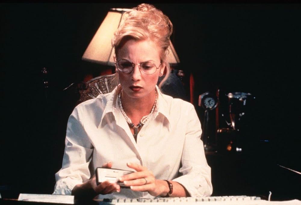 エクストラマリタル／婚外交渉の画像