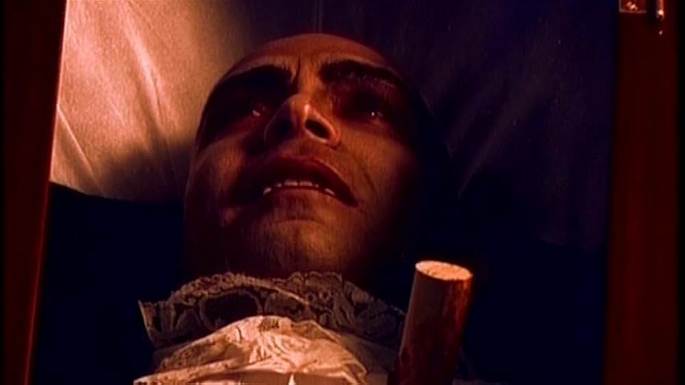 アンダーブラッディ／キラー・バービーズ VS.怪人ドラキュラの写真