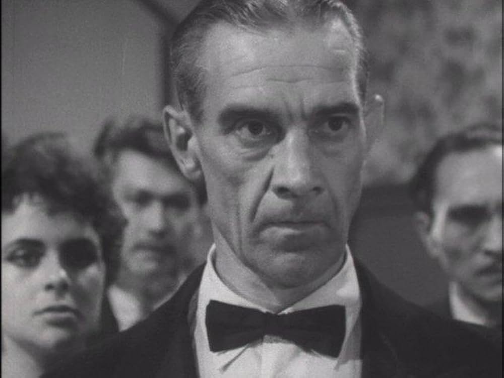 ソ連脱出 女軍医と偽狂人の写真