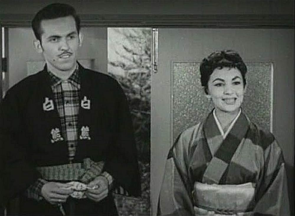 ソ連脱出 女軍医と偽狂人の画像