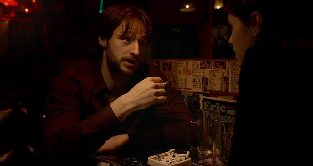 Lost Girls and Love Hotels（原題）の画像