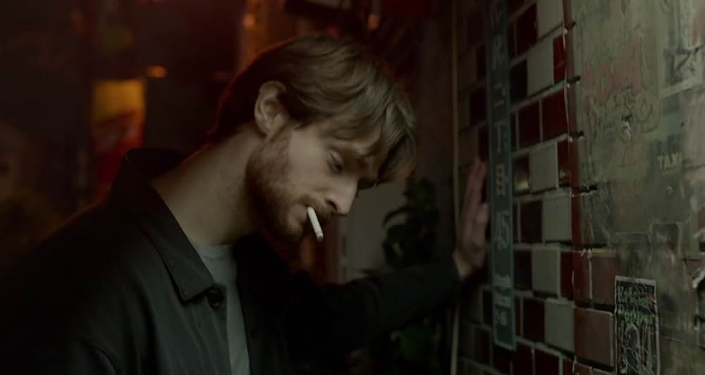 Lost Girls and Love Hotels（原題）の画像