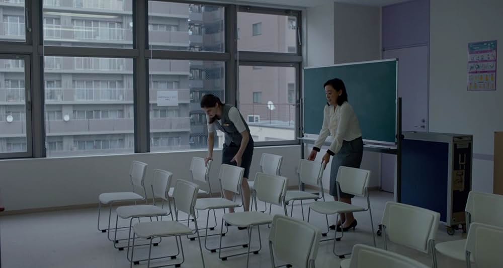 Lost Girls and Love Hotels（原題）の画像