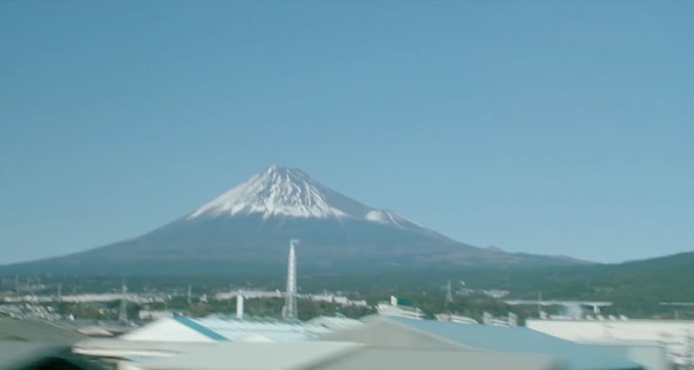 Lost Girls and Love Hotels（原題）の画像