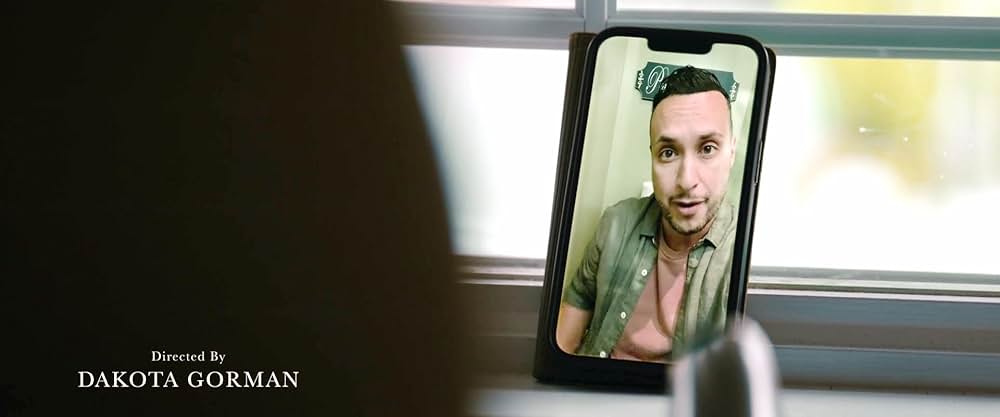 The Girl in the Pool（原題）の画像