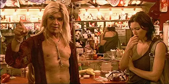 「アンダーテイカー 葬る男と4つの事件」パトリック・スウェイジ & ジェシカ・ビールの画像