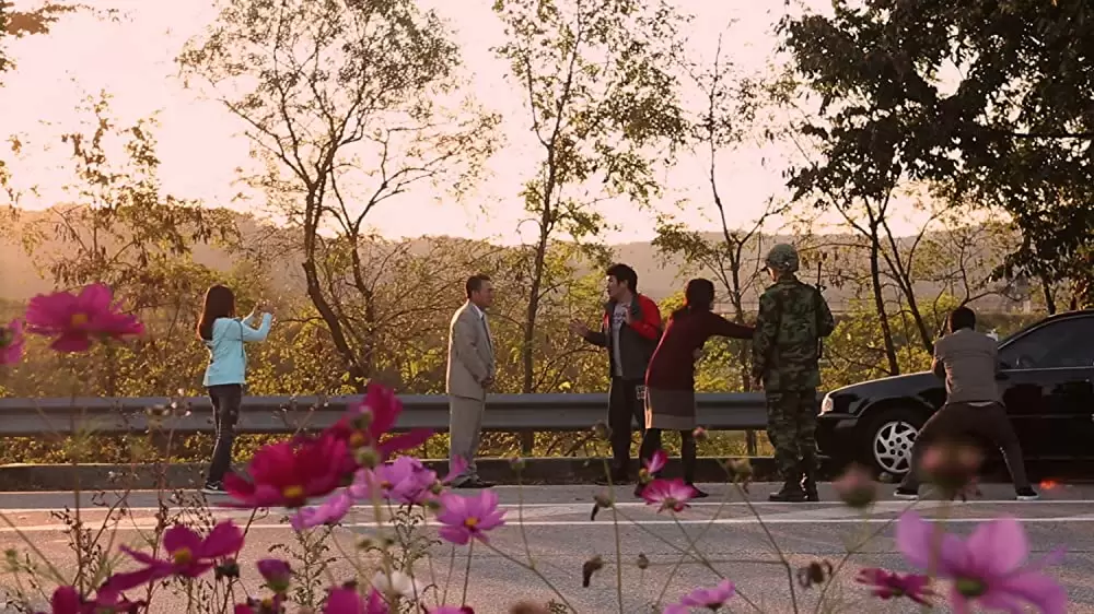 レッド・ファミリーの画像