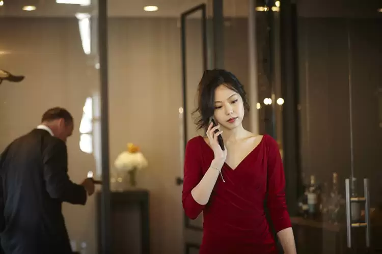 「泣く男」金敏喜の画像