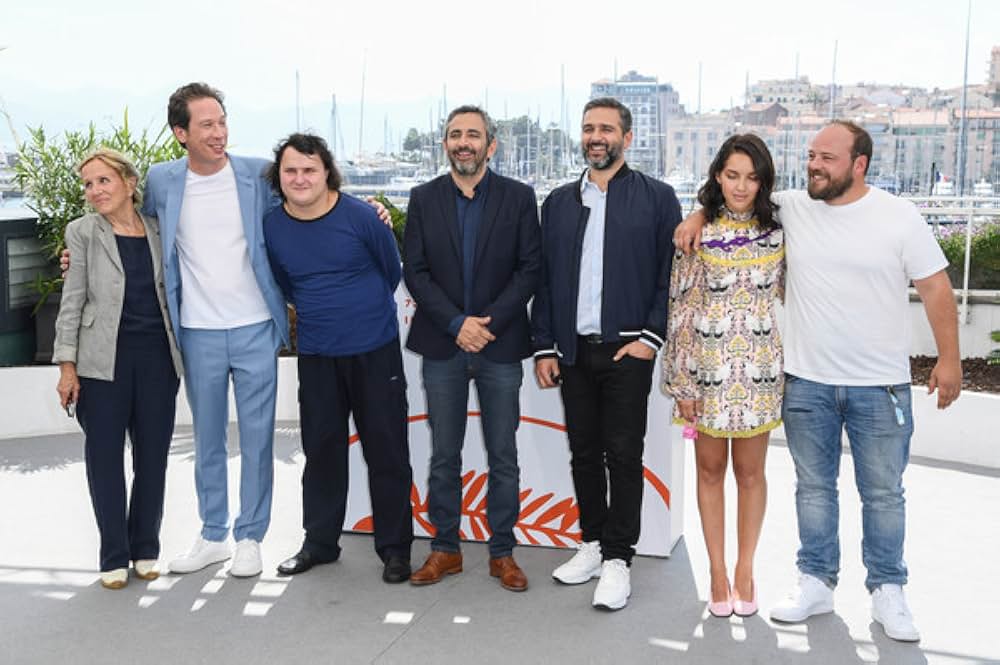 スペシャルズ! 政府が潰そうとした自閉症ケア施設を守った男たちの実話の画像