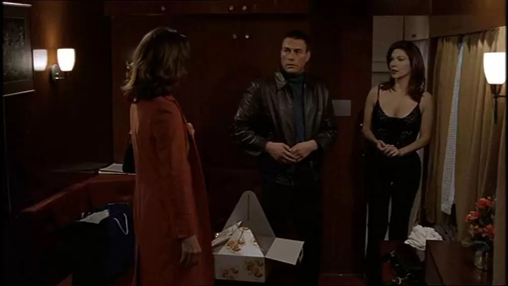 「ディレイルド 暴走超特急」ジャン＝クロード・バン・ダム & ローラ・ハリング & スーザン・ギブニーの画像