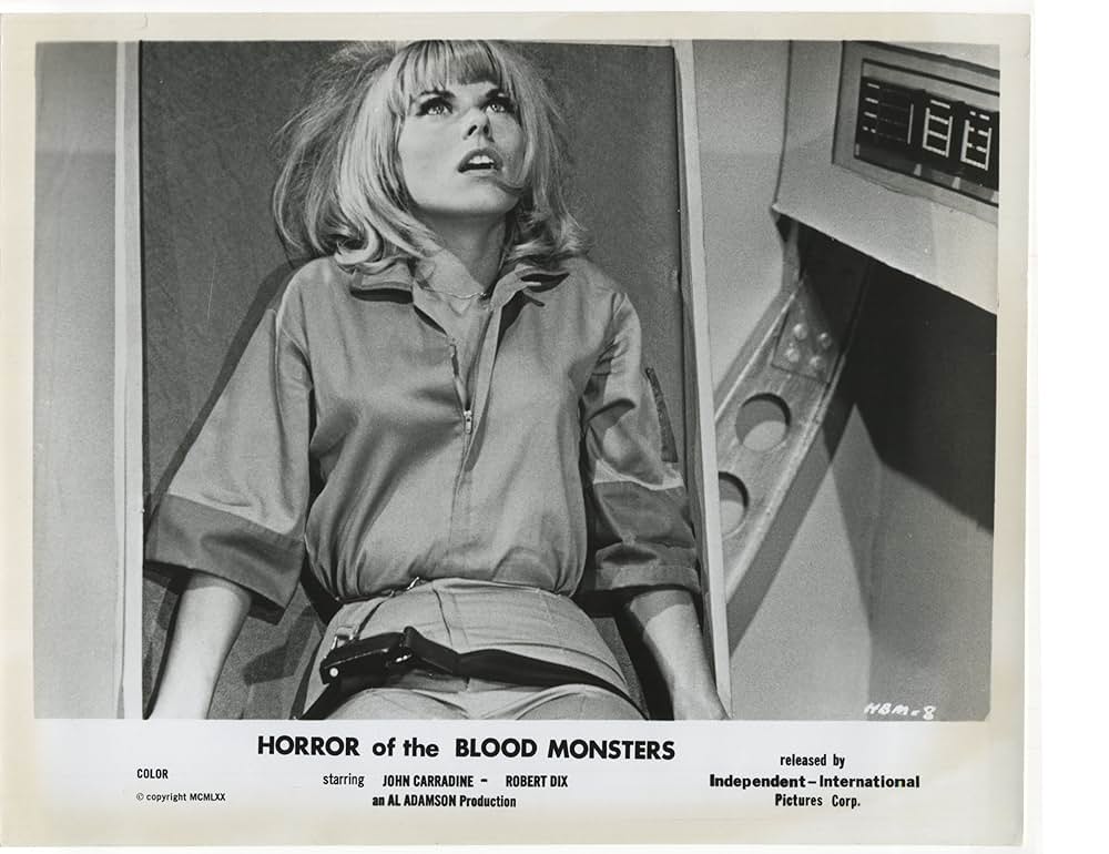 Horror of the Blood Monsters（原題）の写真