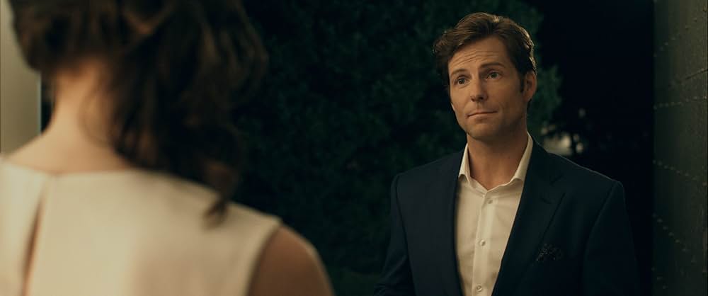 カネと詐欺師と男と女の画像