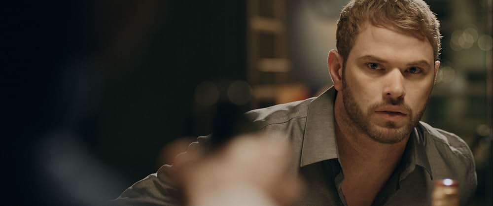 カネと詐欺師と男と女の画像