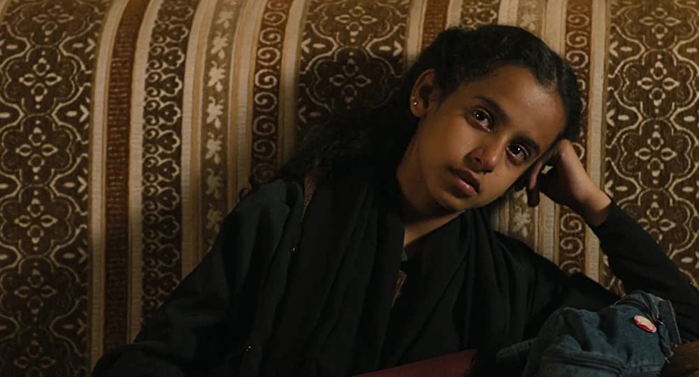 少女は自転車にのっての画像