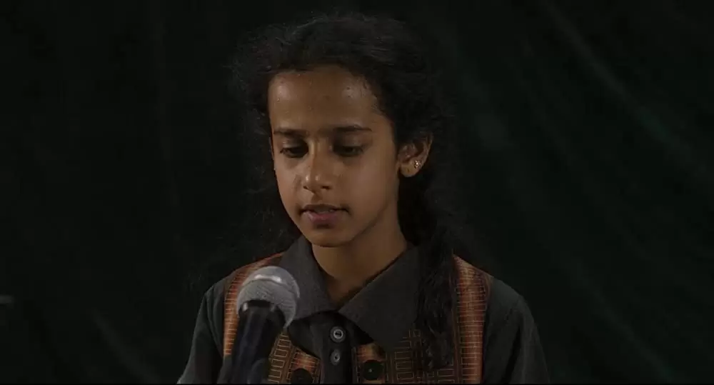 少女は自転車にのっての画像