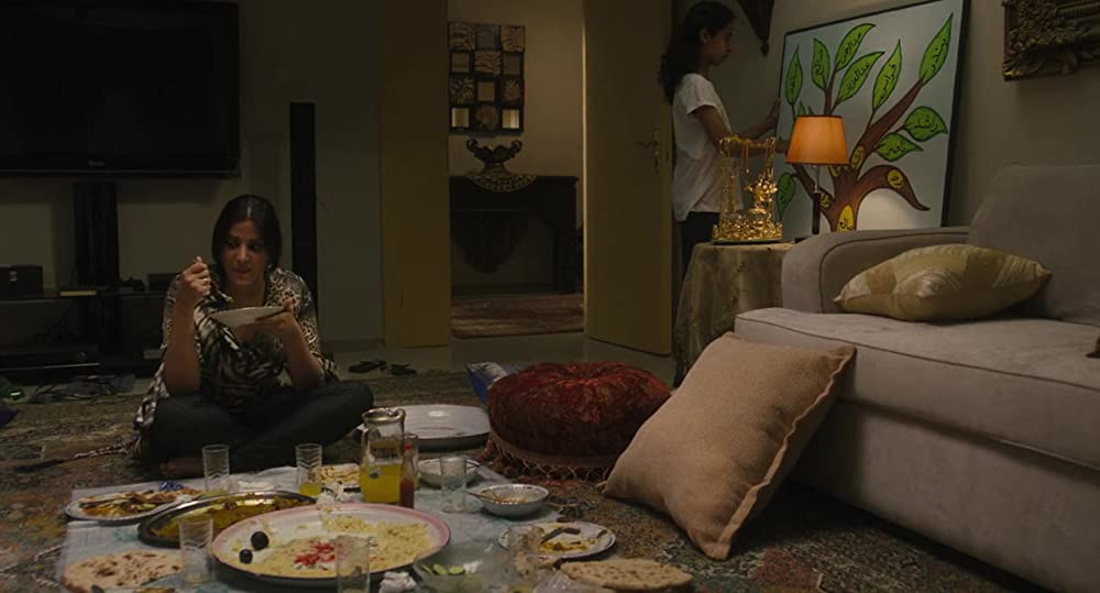 少女は自転車にのっての画像